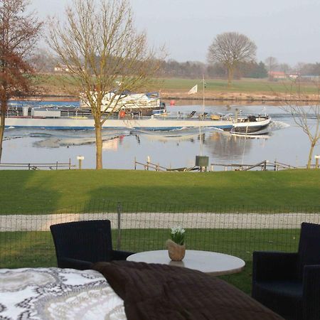 Veerhuys Tante Jet Hotell Blitterswijck Exteriör bild
